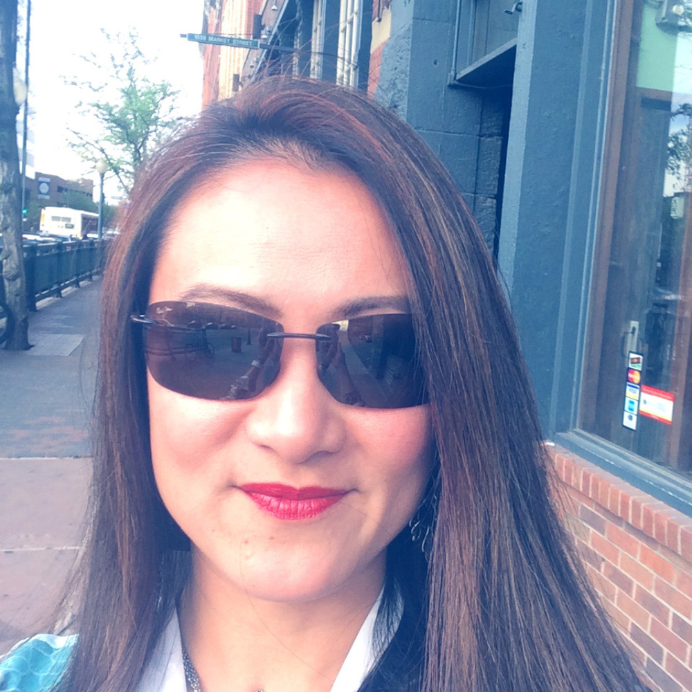 Meet your Posher, Nicole